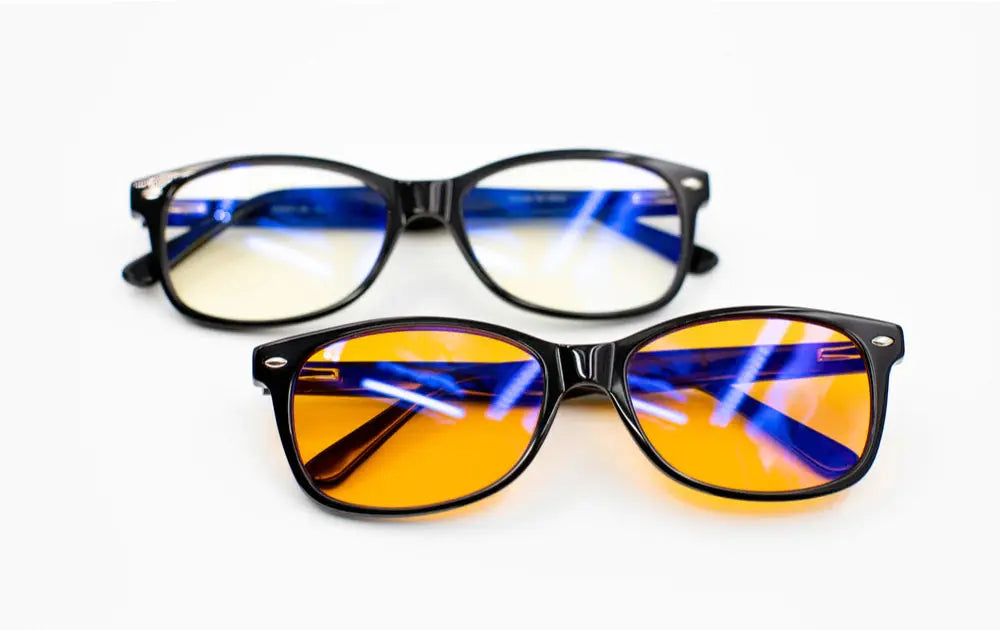 Anti-glare glasses and blue-blocking lenses 
